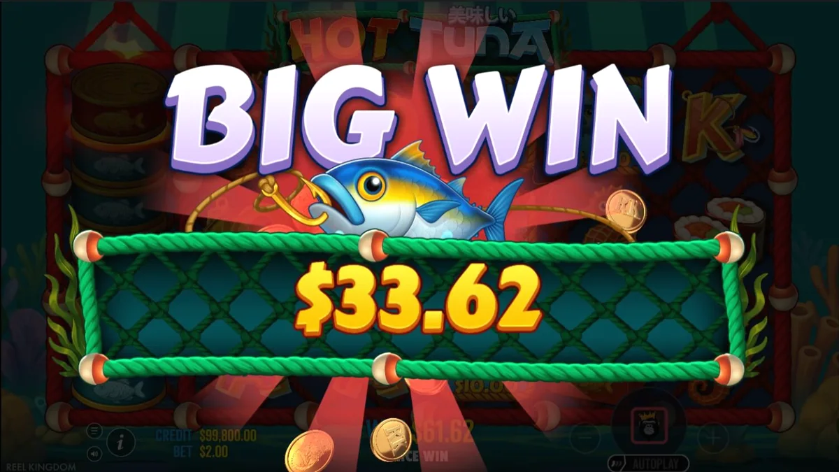 Interface do jogo de caça-níqueis Hot Tuna com elementos asiáticos e temática de pesca
